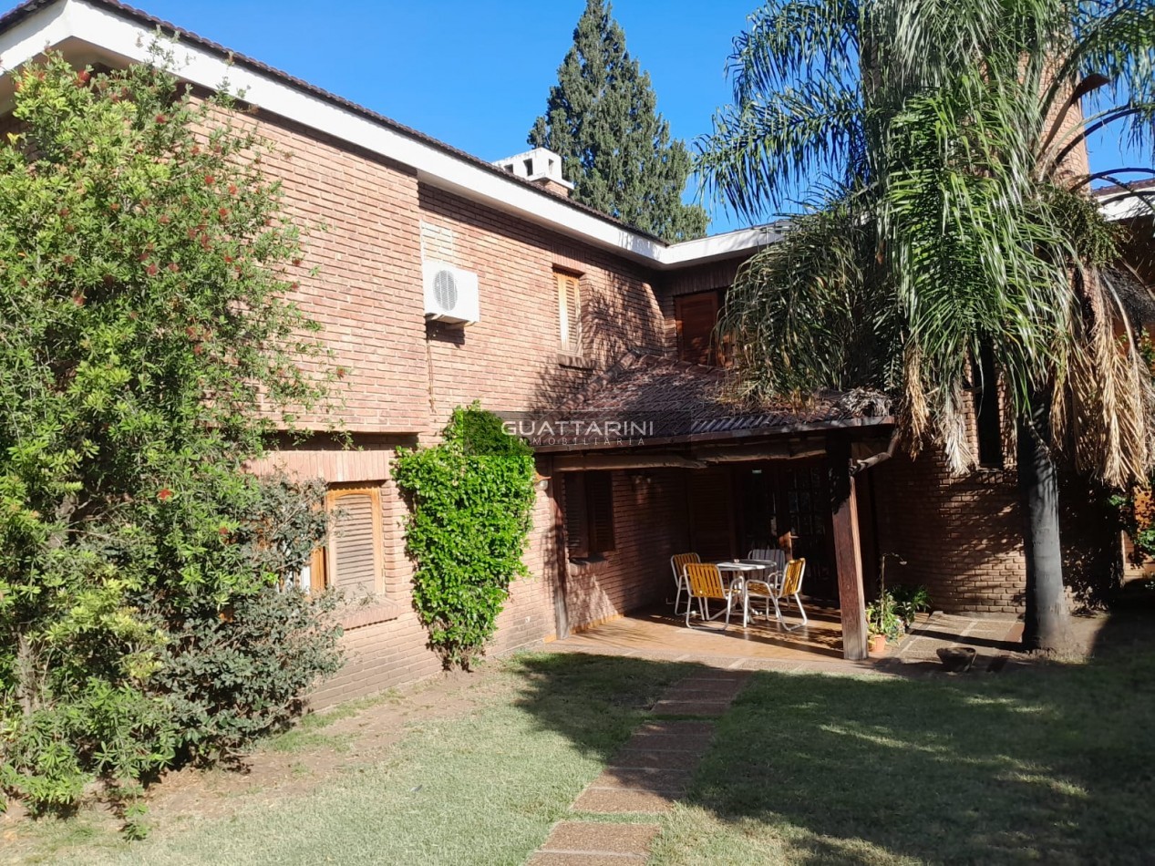 Casa B° Cerro de las Rosas (APTO HOUSING)